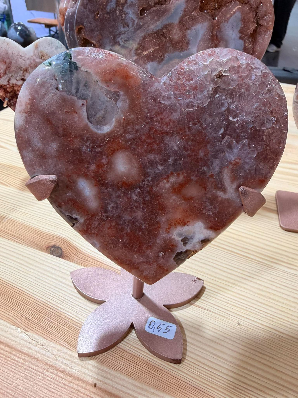 Cœur en améthyste rose avec support du Brésil